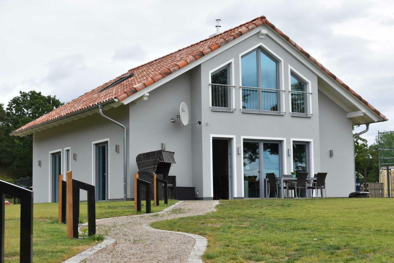 Luxus-See-Domizil Mit Sauna, Kamin Und Boot-130 Qm Fuer 6 Personen Krakow am See Bagian luar foto